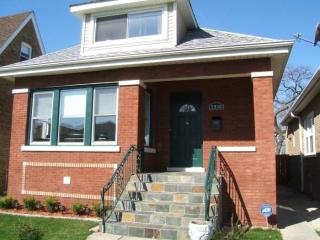 2930 Melvina Ave, Chicago IL  60634-5005 exterior