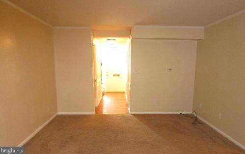 5533 Burnside Dr, Rockville MD  20853-2457 exterior