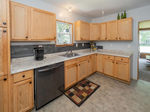 2263 Leigh Ave, Kalamazoo MI 49048-1140 exterior