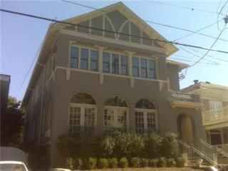 717 Pine St, New Orleans LA  70118-5118 exterior