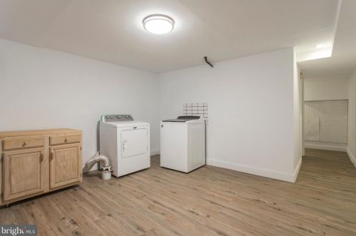 421 13 St, Philadelphia PA 19147-1142 exterior