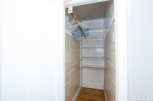 67 Orchard St, Wallingford CT 06492-4130 exterior