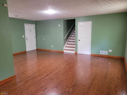 2850 Alexandria Way, Atlanta GA  30331-4512 exterior