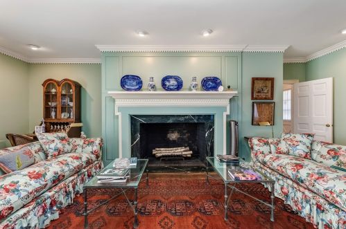 25 Rutherford Rd, Hackettstown NJ 07840-2702 exterior