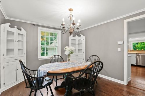 54 Cobbs Ml Rd, Wilton CT exterior