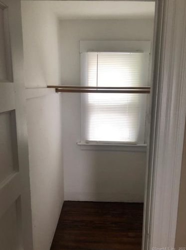 33 Sunrise Ave, New Britain CT  06051-2120 exterior