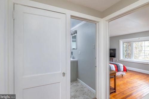 15 Delaware Ave, Trenton NJ 08628-2002 exterior