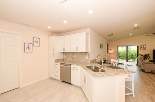 2 Tosca, Fort Pierce FL 34951-2819 exterior