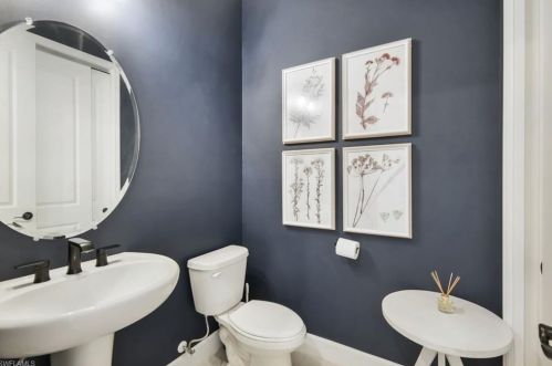 2128 Grv Dr, Naples FL 34120-1422 exterior