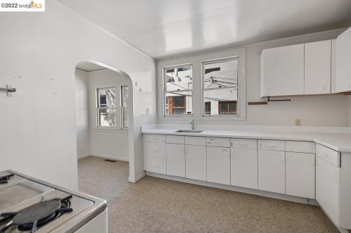 2352 Virginia St, Berkeley CA 94709-1613 exterior