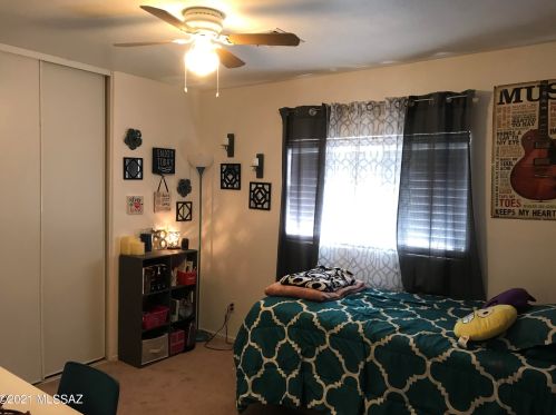 5515 Cortaro Crossing Dr, Tucson AZ 85742-8111 exterior