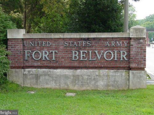 1603 Belle View Blvd, Alexandria VA 22307-6721 exterior