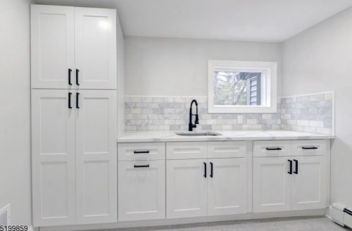 462 Laurel Ln, Kinnelon NJ  07405-3122 exterior