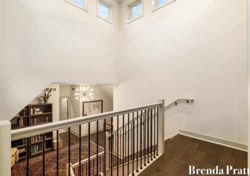 1827 Wealthy St, Grand Rapids MI 49506-2920 exterior