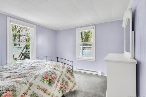 6 Brainard Rd, Enfield CT 06082-1941 exterior