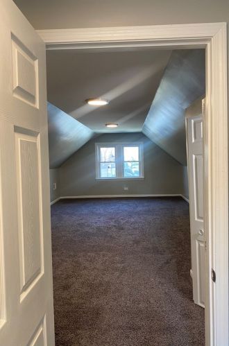 1701 85 St, Chicago IL 60617-2212 exterior