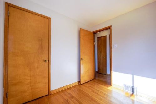 700 Southcrest Dr, Pittsburgh PA 15226-1238 exterior