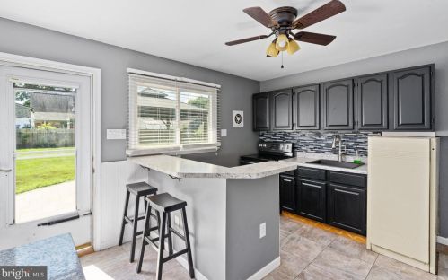 336 Beech St, Pottstown PA 19464-5652 exterior