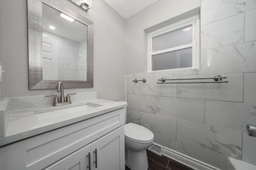 1019 Springfield Ave, Chicago IL  60624-4026 exterior