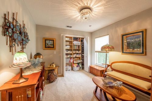 10006 Bridgeton Dr, Tampa FL  33626-1840 exterior