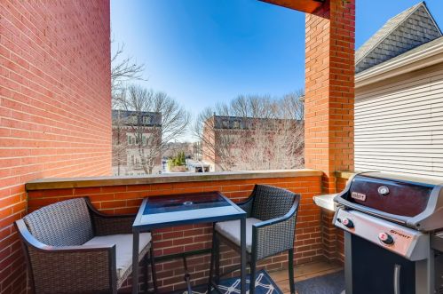 2649 Southport Ave, Chicago IL  60614-1227 exterior