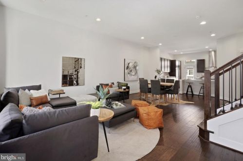 724 Diamond Ave, Alexandria VA 22301-1748 exterior