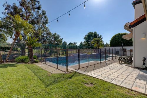 12080 Riviera, Tustin CA  92782-1203 exterior