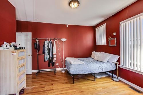 4844 Spaulding Ave, Chicago IL 60625-5205 exterior