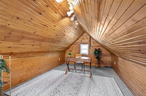 600 Parkview Dr, Pittsburgh PA  15243-2008 exterior