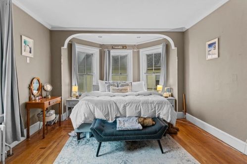 30 Gould St, Middletown RI 02840-2144 exterior