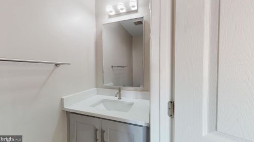 4407 Foote St, Washington DC 20019-4728 exterior