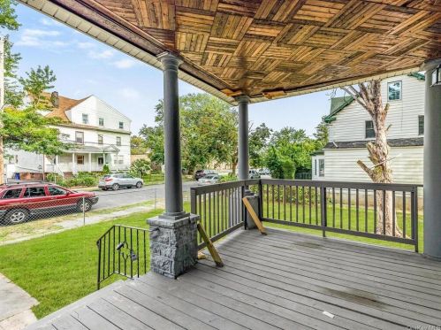 316 4th Ave, Mount Vernon, NY 10550-4104