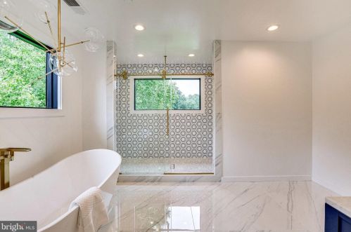 4913 Sherier Pl, Washington DC  20016-3319 exterior