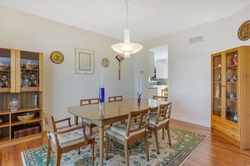 11442 Daykin Dr, Saint Louis MO exterior