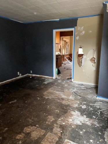 4825 26th St, Milwaukee, WI 53209-5501