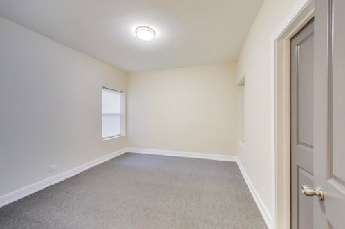 4236 Champlain Ave, Chicago IL  60653-2924 exterior