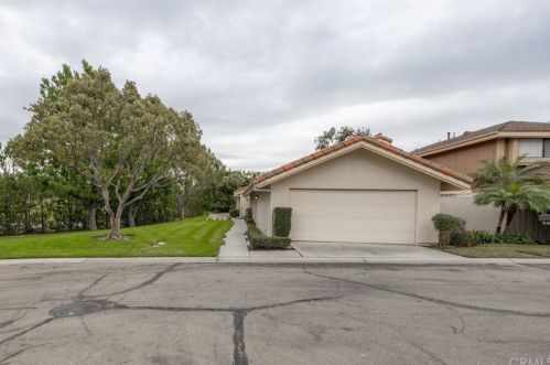 628 Augusta Ct, Fullerton, CA 92835-2769