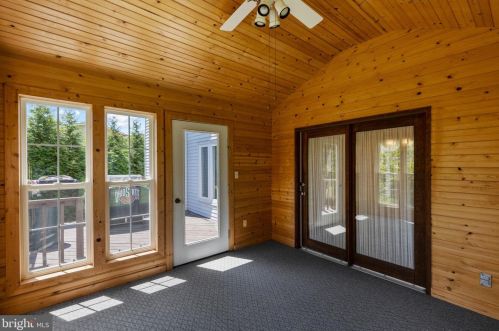 1921 Dundee Rd, Rockville MD exterior