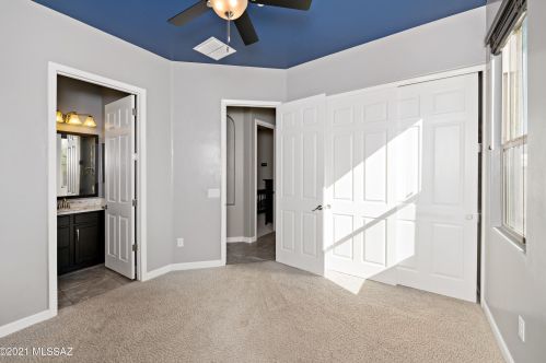 8499 National Dr, Tucson AZ 85742-8526 exterior