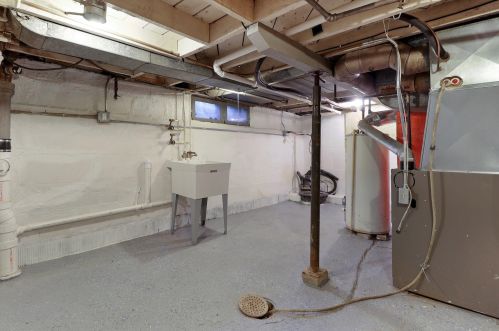 2328 85, Milwaukee WI 53226-1909 exterior