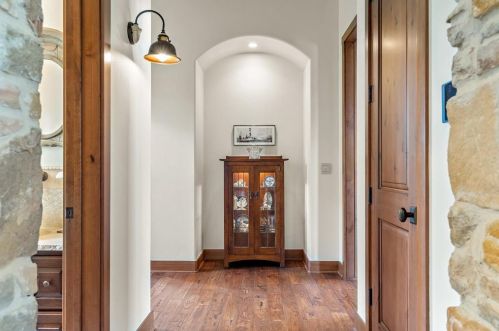 17837 Flagler Dr, Austin TX 78738-7630 exterior