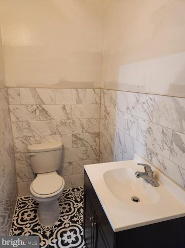 1152 15th St, Philadelphia PA  19146-3141 exterior