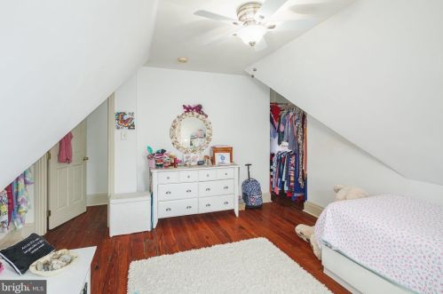 212 Atlantic Ave, Tavistock NJ 08033-3334 exterior