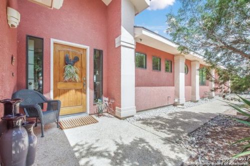 6575 Western Way, Spring Branch, TX 78163-4190