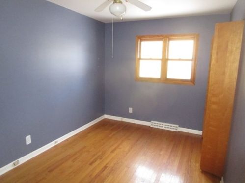 817 Gerry St, Bull Valley IL 60098-3606 exterior