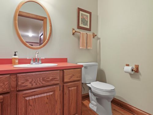 11955 Rebecca Ct, Milwaukee WI 53228-1888 exterior