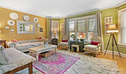 6121 Newport Ave, Chicago IL 60634-4142 exterior