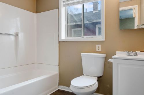 2131 Harrison Ave, Meskegon MI 49441-1490 exterior