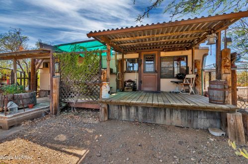 4105 Hogan Dr, Tucson AZ 85735-1809 exterior