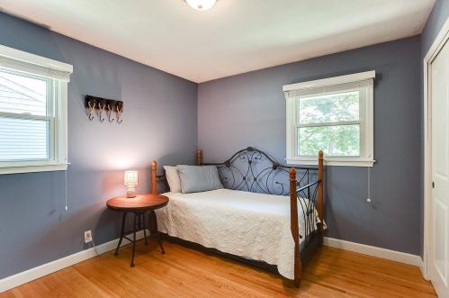 207 County Rd F, Saint Paul MN 55110-3845 exterior